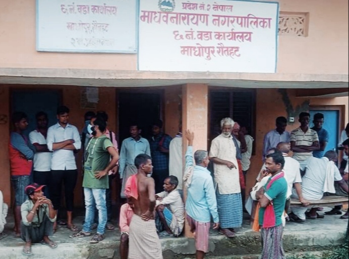 माधवनारायण ६ मा पोहोर प्रदेश सरकारले पठाएको राहत अलपत्र