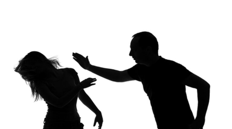 प्रेम प्रस्ताव अस्विकार गरेको भन्दै कुटपिट