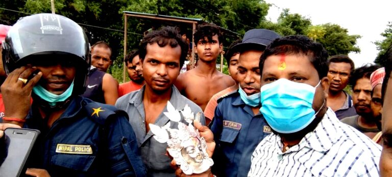 सप्तरीबाट चोरी भएको छिन्नमस्ता भगवतीको मुकुटसहित एक जना पक्राउ