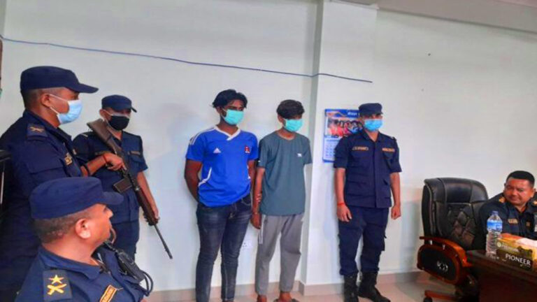 सर्लाहीको किशोरी हत्यामा संलग्न अभियुक्तहरु सार्वजनिक