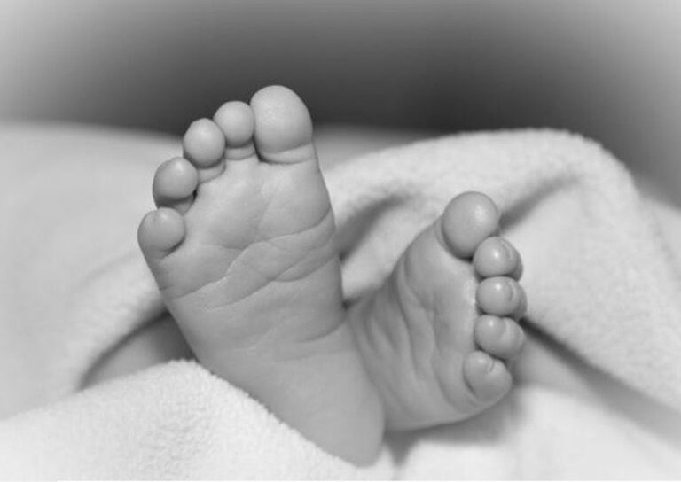 खाल्डोमा जमेको पानीमा डुबेर एक बालकको मृत्यु