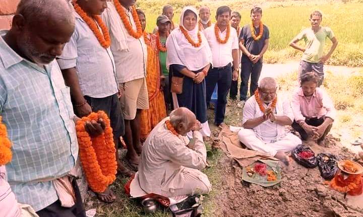 मनहर्वामा आधारभुत बिधालय भवनको शिलान्यास