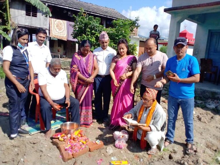 महेन्द्र मावि रैयाटोलमा बिधालय भवन शिलान्यास