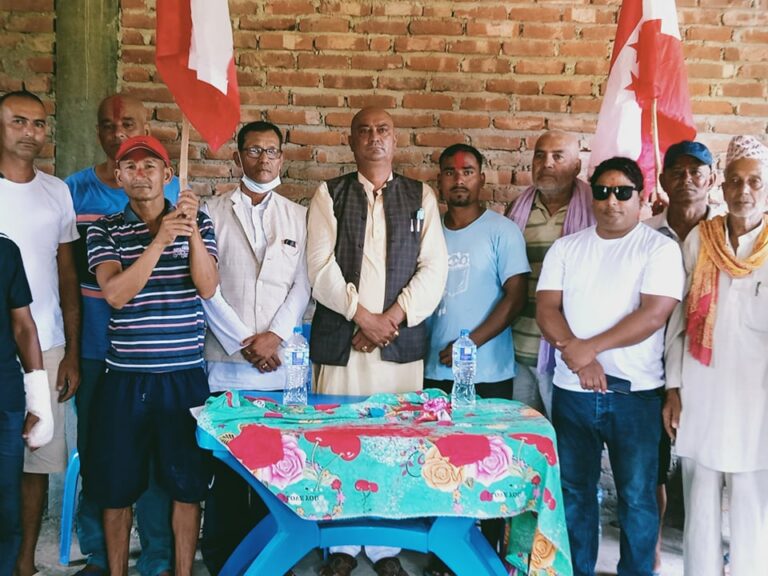 रौतहटमा नेपाली काग्रेंसको पार्टि प्रवेश कार्यक्रम सम्पन्न