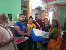 समाजसेवी खतिवडाद्वारा मुसहर समुदायलाई राहत वितरण