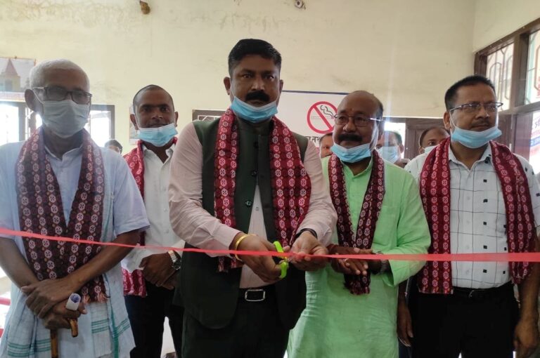 नगर प्रमुख गुप्ताद्वारा निशुल्क आँखा शिविर उद्घाटन