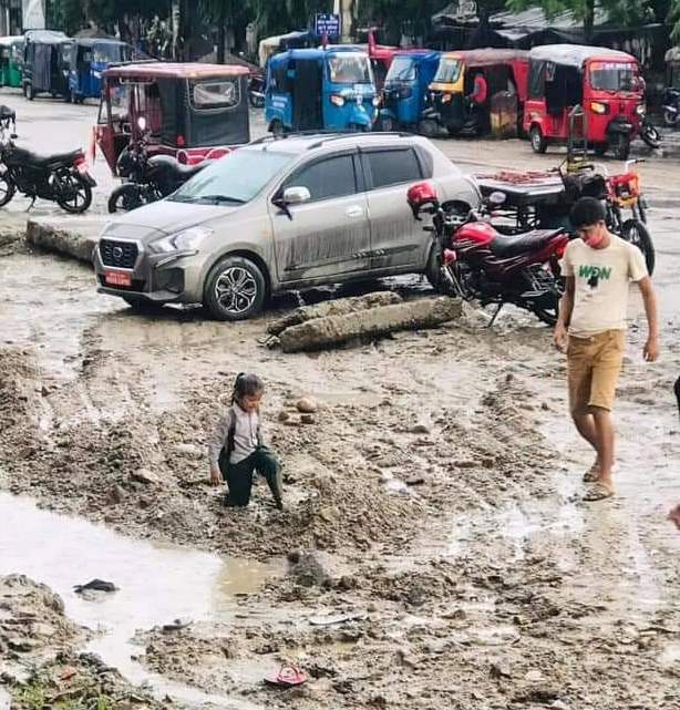 चन्द्रपुरको मुख्य चौकको दुर्दशा